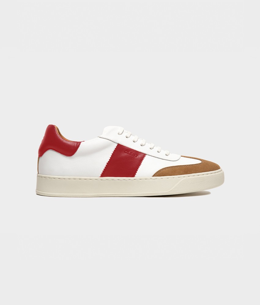 Sneakers in natural leather and suede with Vibram sole.