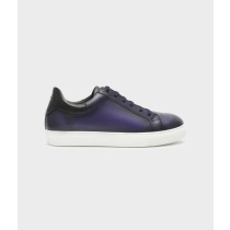 Navy blue sneakers with laces 