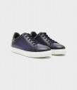 Navy blue sneakers with laces 