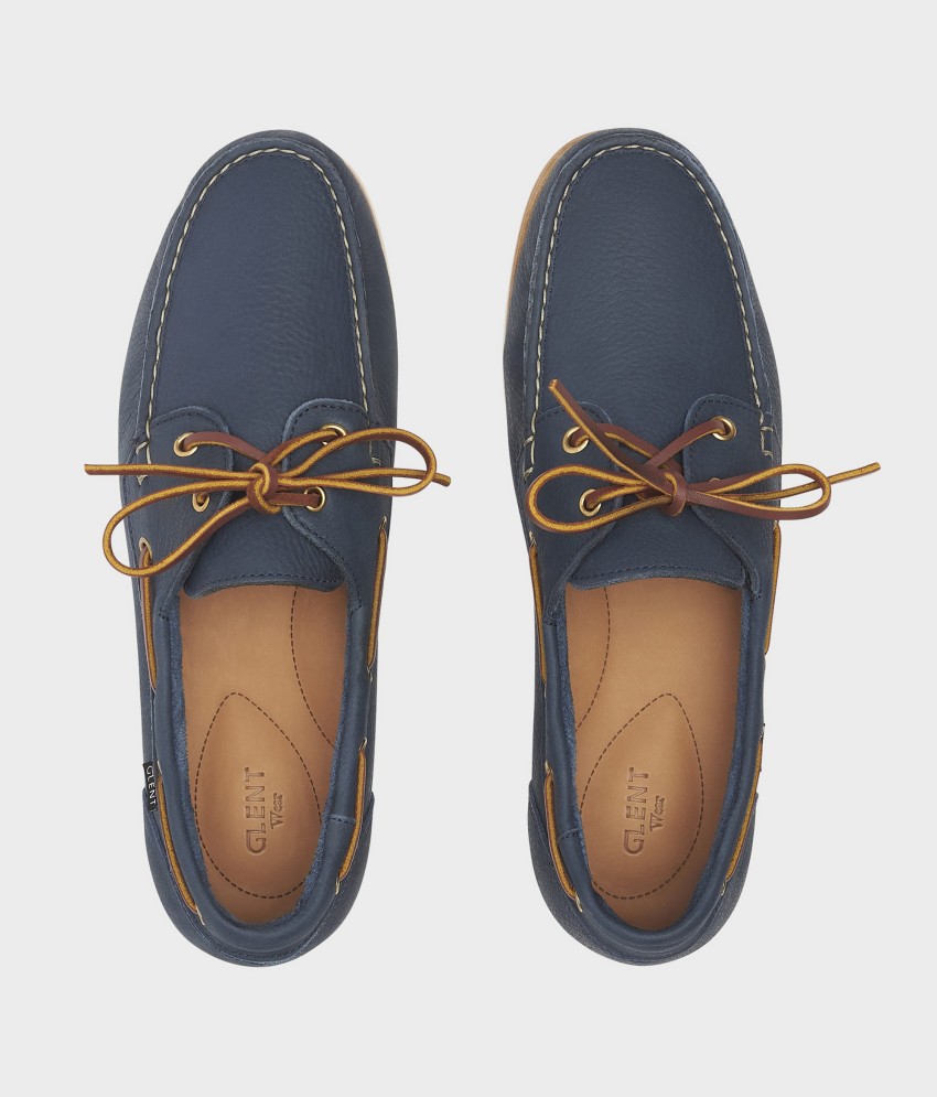 Boat shoe with Vibram sole