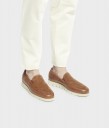 Loafers with serrated sole 
